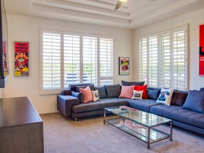 Smart TV, fireplace, DVD player