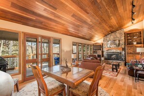 TV, fireplace, DVD player, offices