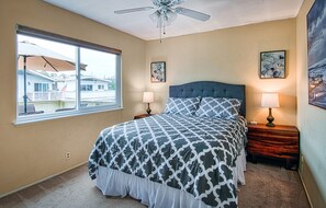 4 bedrooms, iron/ironing board, free WiFi, bed sheets