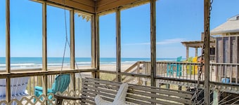 Tan-N-Sand: vista incantevole sull'oceano, tradizionale cottage sulla spiaggia, animali ammessi