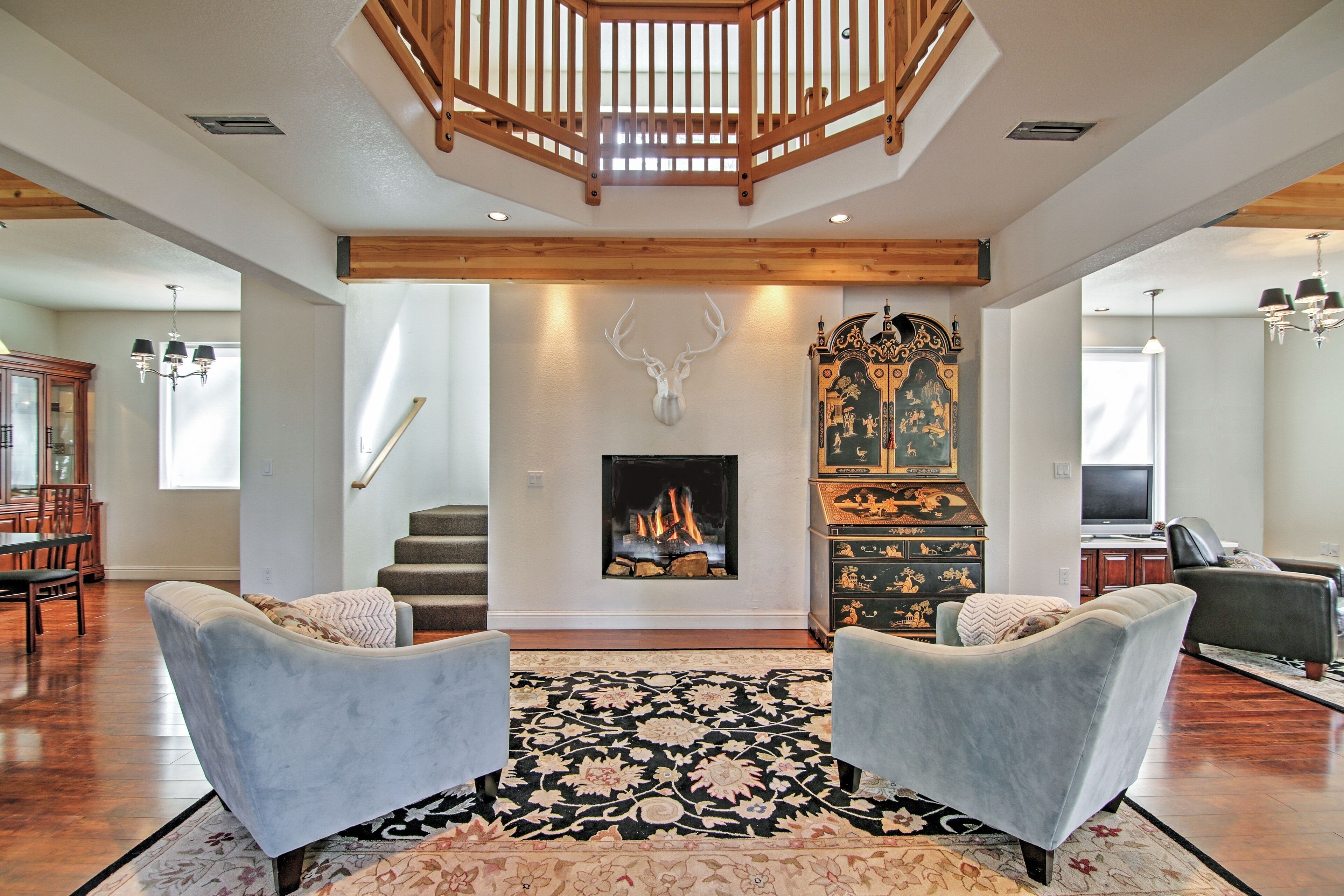 Luxurious South Lake Tahoe Lodge < 2 Mi to Lake!