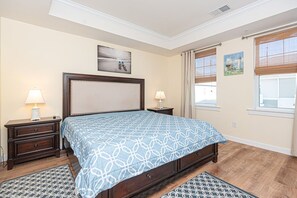 4 bedrooms, WiFi, bed sheets
