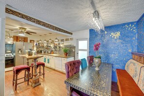 Dining - Bohemian Wonderland: Benicia Bungalow w/ Pergola! (Benicia)
