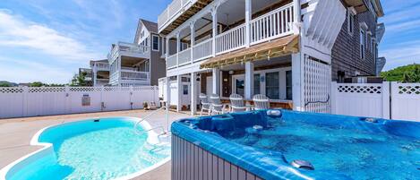 Bain à remous extérieur