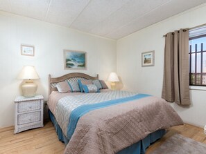 1 bedroom, iron/ironing board, internet