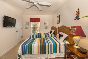4 habitaciones, tabla de planchar con plancha, internet y ropa de cama 