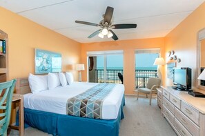 2 quartos, escrivaninha, ferros/tábuas de passar roupa