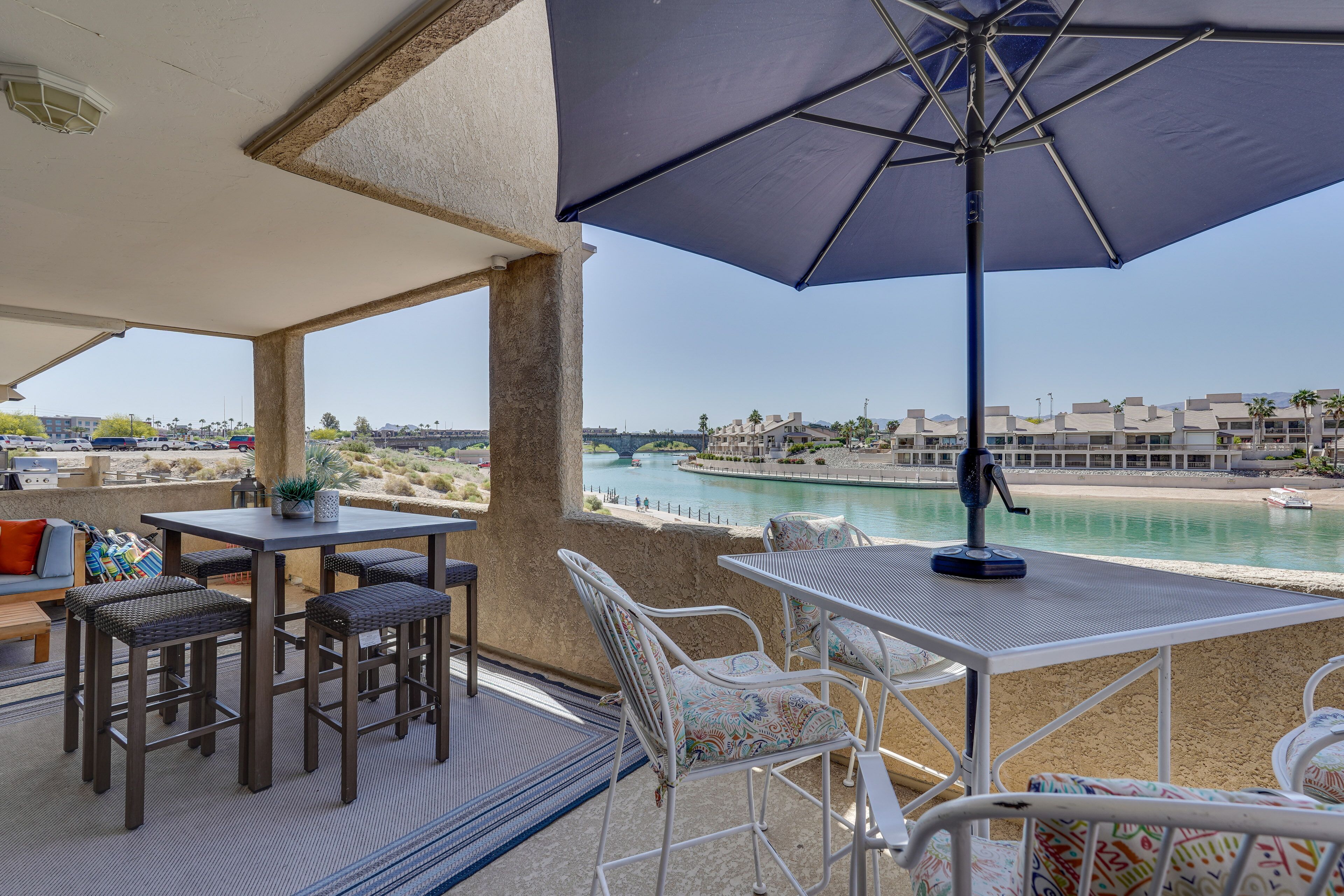 Waterfront Lake Havasu Condo w/ BBQ & Pool Access!