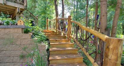 Lakefront Deer River Apt w / Dock, Fire Pit & Patio!