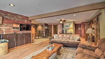 TV, fireplace, DVD player