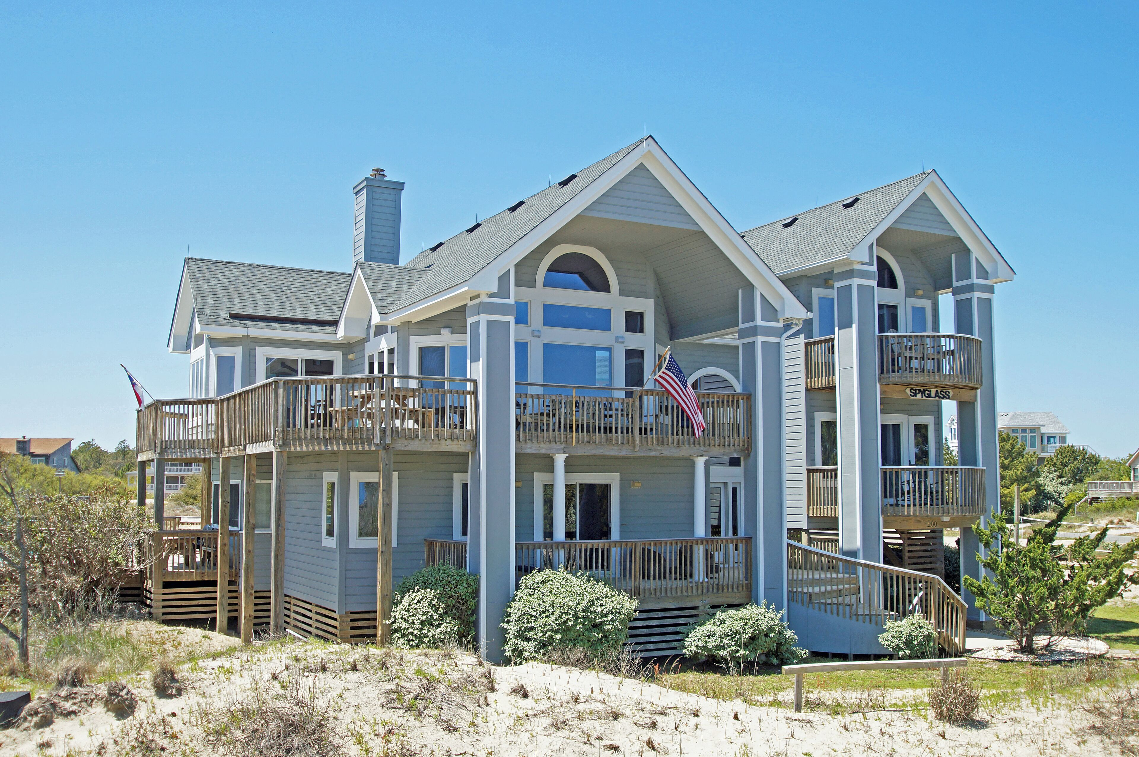 OH1200- 5 BRs with 2 Masters, Private Pool, Hot Tub, Foosball and Volleyball!