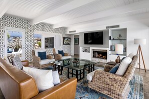 TV, peis og DVD-spiller