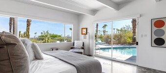 Hilltop Haven - Midcentury Gem with Epic Views