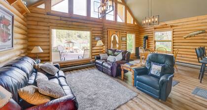 Soldotna Fishing Lodges w/ Dock on Kenai River!