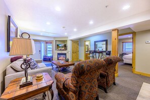 TV, fireplace, DVD player