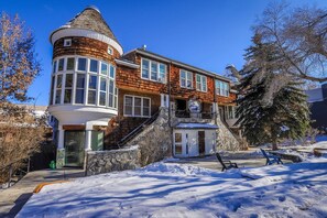 Exterior - *Free Ski Rental* No Car Needed, >5 Minute Walk to Skiing, Gas Fireplace, Private Washer & Dryer (Park City)