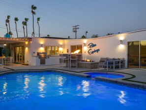 A heated pool - Mellow Yellow Butterfly – Iconic Alexander Home (Palm Springs)