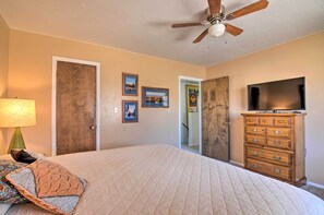 5 Schlafzimmer, Reisekinderbett, Internetzugang, Bettwäsche