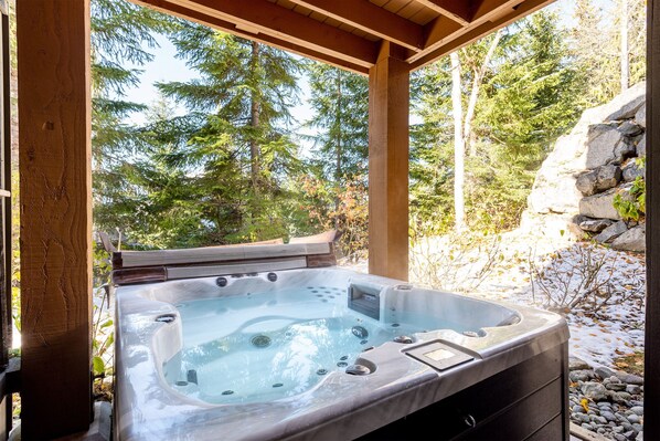 Baignoire à remous extérieure