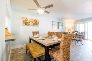 Dining - OceanView of the No Drive Beach in NSB! (New Smyrna Beach)