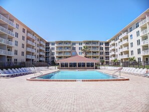 A heated pool - OceanView of the No Drive Beach in NSB! (New Smyrna Beach)