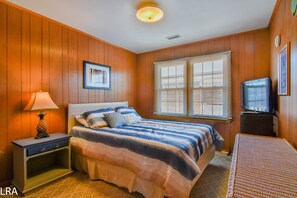 3 bedrooms, internet, bed sheets - The Choice: Oceanfront Comfort in Surf City (Surf City)