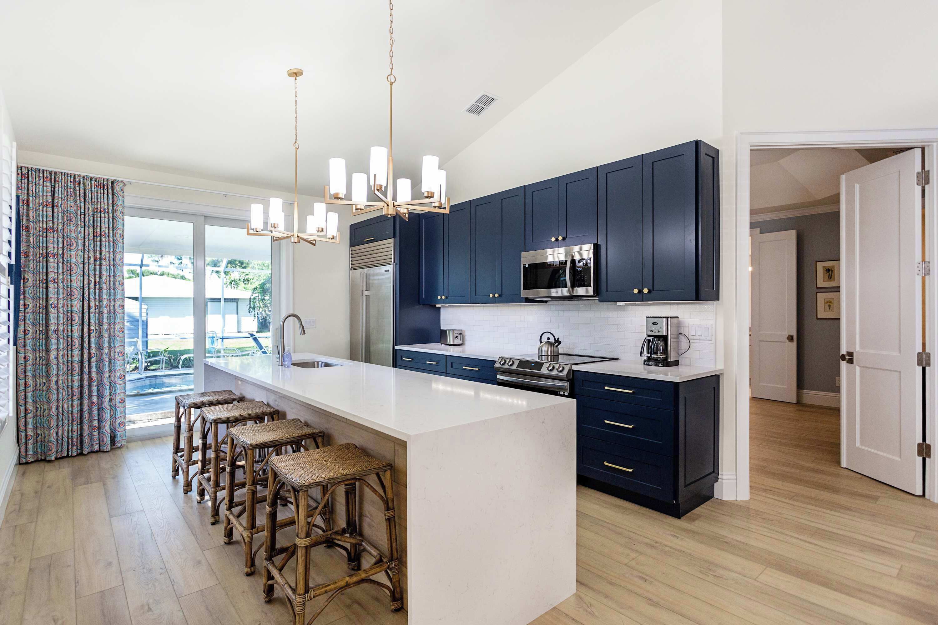 Fully updated and stocked kitchen 