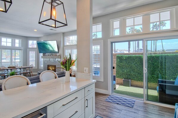 Interior - Gone Coastal - 3 Bedroom Single Family Home (Newport Beach)