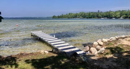 Cozy waterfront sunset cottage on Lake Leelanau. Air, Near Leland.