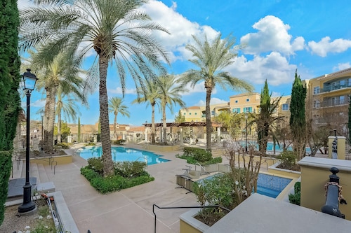 Angled Lake & Village View Retreat, Lake Las Vegas