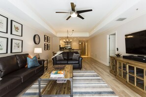 Fernseher, Videospielkonsole, Hulu, DVD-Player