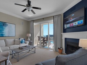 Smart TV, DVD player - Beach Views, 4 Pools, Kayaking, Chair Svc, Grill, Fire Pit, Gym (Santa Rosa Beach)