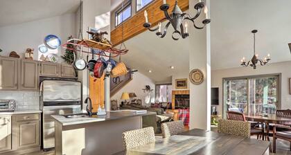 Charming Mtn Home on Golf Course ~ 4 Mi to Slopes!