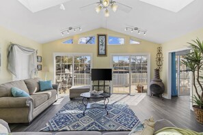 Televisión y reproductor de DVD 