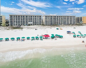 On the beach - GD 205: EndlessBlueViews - Beautiful View that is waiting for you! Book Now! (Fort Walton Beach)