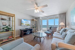 TV - Romar Tower 4B ~ Outdoor Pool, Boardwalk + $400 in FREE Activities Daily ~ Zoo/Parasailing & More (Orange Beach)