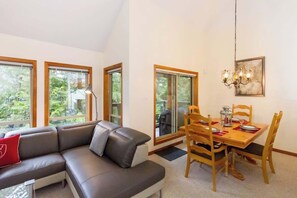 Interior - Slope Side, Amazing Location, True Ski in & Out (Whistler)