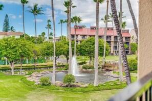 Property grounds - Epic West Maui View! Laundry, WiFi, TVs, Kitchen, AC, Ceiling Fans–Kamaole Sands 10202 (KIHEI)