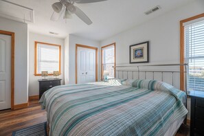 4 bedrooms, free WiFi