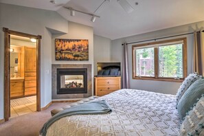 3 habitaciones, tabla de planchar con plancha y acceso a internet 