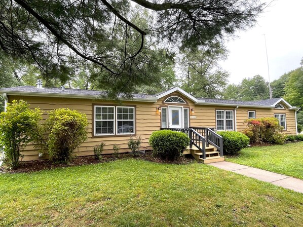 Exterior - Cozy Creek @ Spring Brook Resort (Wisconsin Dells)