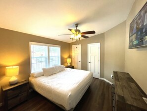 3 bedrooms, free WiFi, bed sheets - Cozy Creek @ Spring Brook Resort (Wisconsin Dells)