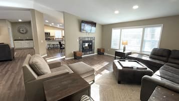 Smart-tv, pejs, kontorer