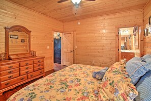 4 makuuhuonetta, silitysrauta/-lauta, internet, vuodevaatteet