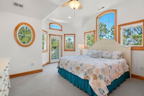 6 bedrooms, iron/ironing board, WiFi, bed sheets