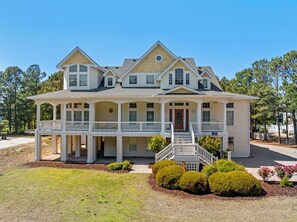 Exterior - Mi Casa Bella: Private pool, hot tub, dog friendly, golf discounts & gated c (Corolla)