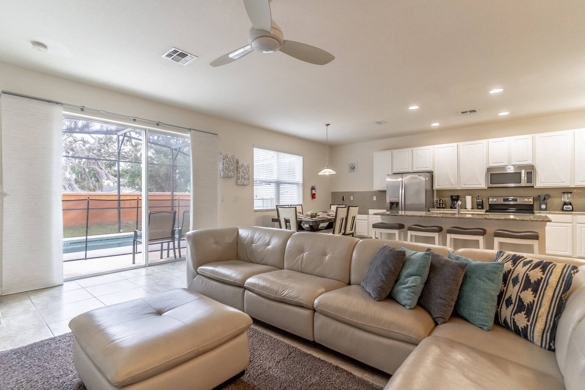 Smart TV, DVD player