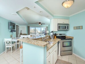 Microwave, dishwasher