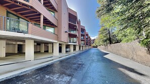 Exterior - Charming condo in the heart of Dillon, providing both comfort and harmony. (Dillon)