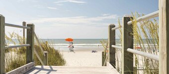 *15% Off New Bookings for Stays through 2025*